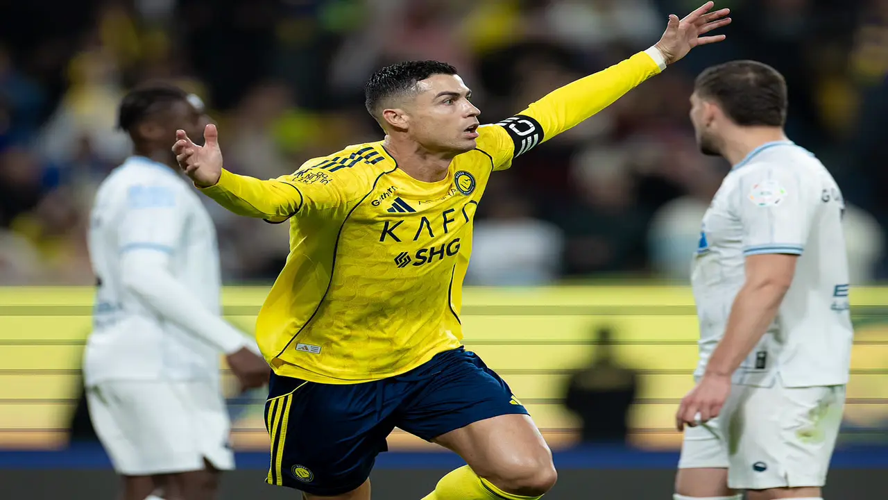 كريستيانو رونالدو يقود النصر في مواجهة حاسمة ضد ضمك بالدوري